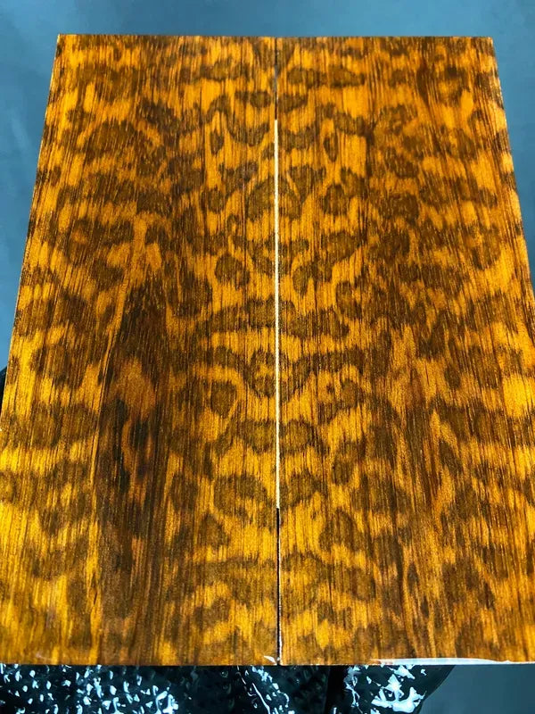 SWS121 - 5.2 x 2 x .38”