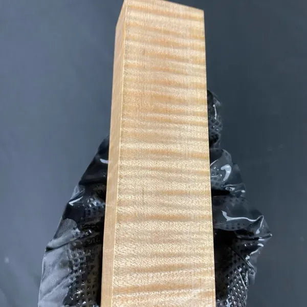 CMAB108 - 5.43 x 1.54 x 1.05”