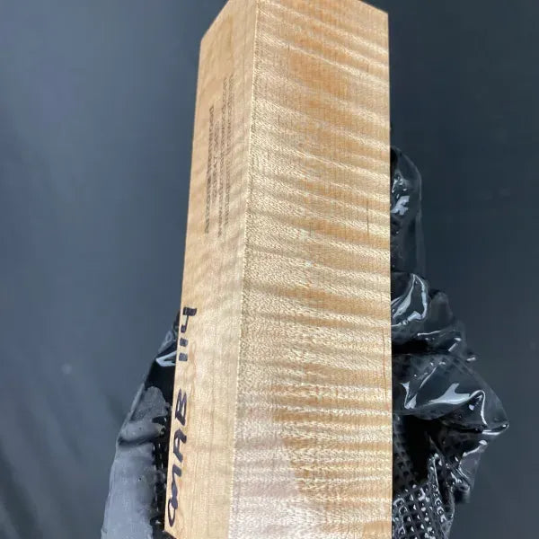 CMAB114 - 5.27 x 1.52 x 1.48”
