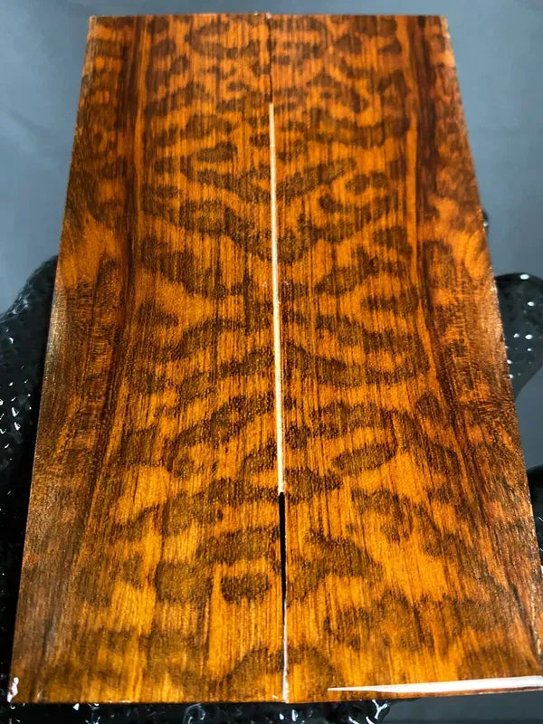 SWS164 - 5.28 x 1.56 x .37”